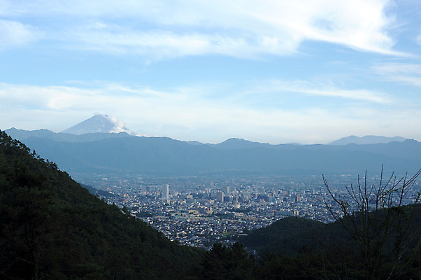 포토 JPG 주간 나무 식물 구름 해외풍경 해외 하늘 산 풍경 사람없음 야외 건물 도시풍경 일본 도시 후지산 국내포토 자연요소 건축물 아시아 세계문화유산 파일형식