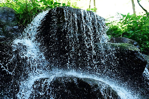포토 JPG 주간 자연 풍경 사람없음 야외 물 폭포 흐름 돌_바위 국내포토 자연요소 컨셉 생태계 파일형식