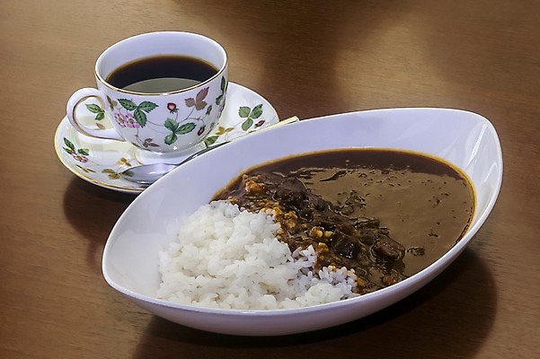 포토 JPG 그릇 커피 음식 밥 실내 사람없음 찻잔 카레라이스 일본음식 국내포토 식기 음료 잔 내부 카레 파일형식