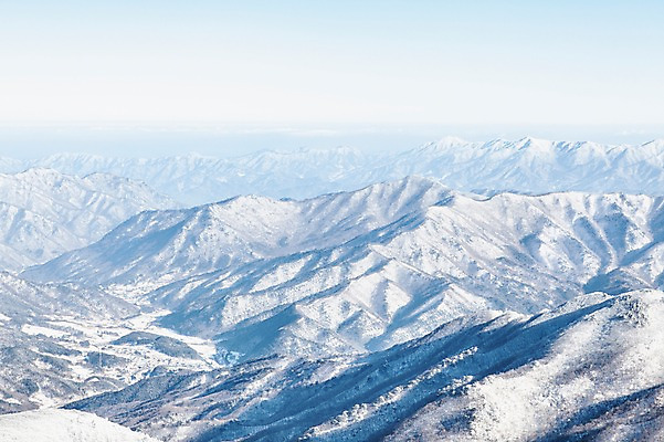 포토 JPG 주간 계절 겨울 자연 산 풍경 사람없음 야외 정상 전라북도 산등성이 덕유산 상고대 국내포토 자연요소 전라도 생태계 서리 무주 파일형식
