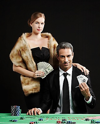 포토 JPG 스튜디오촬영 서양인 외국인 백인 해외기획촬영 원피스 여자 남자 2013년태국 컬러 중년 돈 모션 실내 서기 미소 들기 사람 앉기 정장 상반신 20대 성인 두명 앞모습 손들기 달러 검은색 게임 트럼프 고급 도박 모피 카지노 딜러 성인만 국내포토 놀이칩 옷 뷰포인트 컨셉 놀이 표정 인종 청년 내부 놀이용품 재산 파일형식