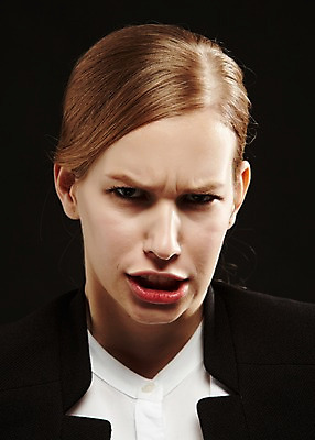 포토 JPG 스튜디오촬영 서양인 외국인 백인 해외기획촬영 여자 2013년태국 컬러 비즈니스 모션 스트레스 실내 한명 사람 정장 상반신 20대 성인 앞모습 검은색 분노 짜증 비즈니스우먼 찡그림 불안 두통 불쾌함 여자만 여자한명만 성인여자만 청년만 청년여자만 성인한명만 청년여자한명만 성인여자한명만 성인만 국내포토 1 옷 감정 뷰포인트 표정 인종 청년 내부 직장인 질병 파일형식