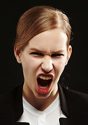 포토 JPG 스튜디오촬영 서양인 외국인 백인 해외기획촬영 여자 2013년태국 컬러 비즈니스 모션 스트레스 실내 한명 사람 정장 상반신 20대 성인 앞모습 검은색 외침 분노 짜증 비즈니스우먼 찡그림 불안 괴로움 불쾌함 여자만 여자한명만 성인여자만 청년만 청년여자만 성인한명만 청년여자한명만 성인여자한명만 성인만 국내포토 1 옷 감정 뷰포인트 표정 인종 청년 내부 소리 직장인 파일형식