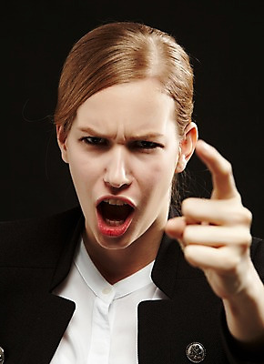 포토 JPG 스튜디오촬영 서양인 외국인 백인 해외기획촬영 여자 2013년태국 컬러 비즈니스 모션 스트레스 실내 한명 사람 정장 손짓 상반신 20대 성인 앞모습 검은색 외침 분노 짜증 가리킴 비즈니스우먼 찡그림 불안 괴로움 불쾌함 여자만 여자한명만 성인여자만 청년만 청년여자만 성인한명만 청년여자한명만 성인여자한명만 성인만 국내포토 1 옷 감정 뷰포인트 표정 인종 청년 내부 소리 직장인 파일형식