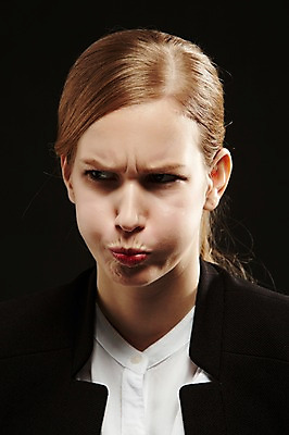 포토 JPG 스튜디오촬영 서양인 외국인 백인 해외기획촬영 여자 2013년태국 컬러 비즈니스 모션 스트레스 실내 한명 사람 정장 상반신 20대 성인 앞모습 검은색 분노 짜증 비즈니스우먼 찡그림 불안 불쾌함 여자만 여자한명만 성인여자만 청년만 청년여자만 성인한명만 청년여자한명만 성인여자한명만 성인만 국내포토 1 옷 감정 뷰포인트 표정 인종 청년 내부 직장인 파일형식