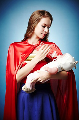 포토 JPG 스튜디오촬영 서양인 외국인 백인 해외기획촬영 응시 여자 2013년태국 포즈 안기 모션 엄마 실내 한명 서기 사람 상반신 20대 성인 앞모습 육아 자신감 젖병 목표 망토 먹여주기 주부 열정 원더우먼 아기인형 여자만 여자한명만 성인여자만 청년만 청년여자만 성인한명만 청년여자한명만 성인여자한명만 성인만 국내포토 1 시선 감정 인형 뷰포인트 컨셉 가족 인종 청년 내부 아기용품 먹기 영웅 파일형식