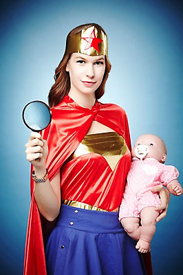 포토 JPG 스튜디오촬영 서양인 외국인 백인 해외기획촬영 여자 2013년태국 포즈 안기 모션 엄마 돋보기 실내 한명 서기 들기 사람 상반신 20대 성인 앞모습 육아 자신감 목표 망토 주부 열정 원더우먼 아기인형 여자만 여자한명만 성인여자만 청년만 청년여자만 성인한명만 청년여자한명만 성인여자한명만 성인만 국내포토 1 감정 인형 뷰포인트 컨셉 가족 인종 청년 내부 영웅 파일형식