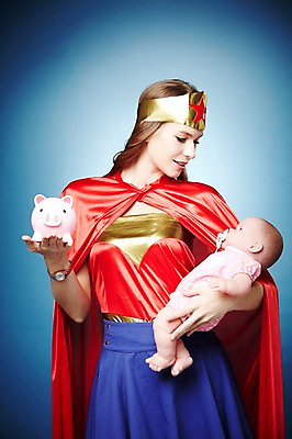 포토 JPG 스튜디오촬영 서양인 외국인 백인 해외기획촬영 응시 여자 2013년태국 포즈 안기 모션 엄마 실내 한명 서기 들기 사람 상반신 20대 성인 앞모습 육아 저금통 자신감 목표 망토 주부 열정 원더우먼 아기인형 여자만 여자한명만 성인여자만 청년만 청년여자만 성인한명만 청년여자한명만 성인여자한명만 성인만 국내포토 1 시선 감정 인형 뷰포인트 컨셉 가족 인종 청년 내부 저축 영웅 파일형식