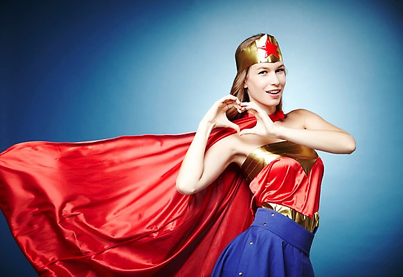 포토 JPG 스튜디오촬영 서양인 외국인 백인 해외기획촬영 여자 2013년태국 포즈 모션 실내 한명 서기 미소 사람 상반신 20대 성인 앞모습 하트 자신감 목표 망토 주부 열정 원더우먼 여자만 여자한명만 성인여자만 청년만 청년여자만 성인한명만 청년여자한명만 성인여자한명만 성인만 국내포토 모양 1 감정 뷰포인트 컨셉 표정 인종 청년 내부 영웅 파일형식