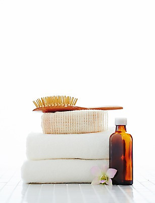 포토 JPG 스튜디오촬영 식물 꽃 생활용품 유리병 실내 사람없음 수건 위생용품 뷰티 머리빗 오일 병 오브젝트 목욕타월 국내포토 식기 음식 병_용기 내부 화장품 미용용품 파일형식