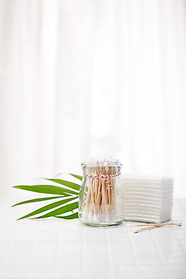 포토 JPG 스튜디오촬영 생활용품 나뭇잎 실내 사람없음 위생용품 뷰티 미용용품 커튼 솜 타일 오브젝트 면봉 화장솜 국내포토 잎 내부 화장용품 파일형식