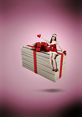 전신 PSD 편집이미지 여자 리본 장갑 크리스마스 지폐 돈 산타모자 산타옷 한명 사람 동양인 성인 한국인 여자만 여자한명만 성인여자만 성인만 이미지편집 모자_잡화 1 잡화 옷 기념일 인종 재산 파일형식