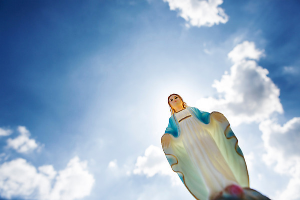 포토 JPG 주간 구름 종교 로우앵글 백그라운드 종교용품 하늘 사람없음 야외 천주교 오브젝트 천주교용품 마리아 성물 국내포토 자연요소 뷰포인트 파일형식