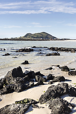 포토 JPG 주간 바다 섬 여행 한국 풍경 사람없음 야외 제주도 돌_바위 해수욕장 국내포토 자연요소 아시아 파일형식