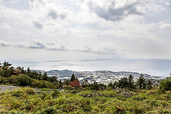 포토 JPG 주간 구름 바다 여행 하늘 한국 풍경 사람없음 야외 제주도 군산오름 국내포토 자연요소 아시아 오름 서귀포 파일형식