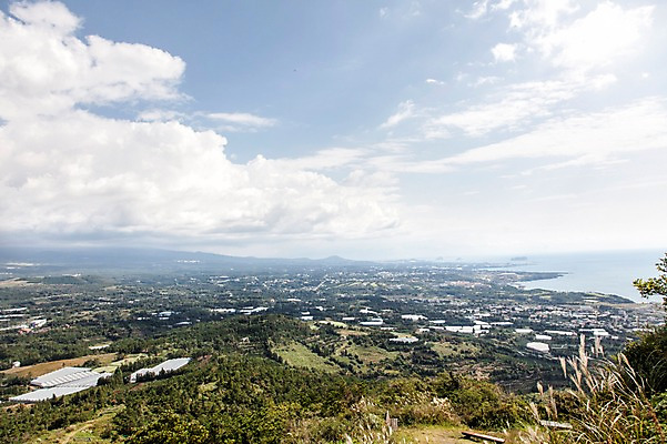 포토 JPG 주간 구름 바다 여행 한국 풍경 사람없음 야외 제주도 군산오름 국내포토 자연요소 아시아 오름 서귀포 파일형식