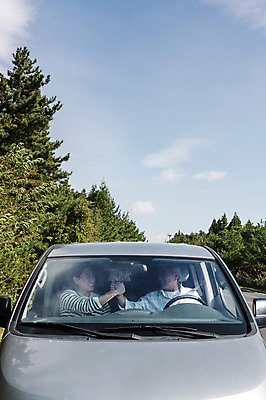 포토 JPG 주간 남자 행복 도로 아들 50대 여행 가족 자동차 한국 사람 앉기 상반신 성인 취미 야외 두명 앞모습 30대 부모 제주도 운전 한국인 자녀 아빠 승차 즐거움 상쾌 부자지간 성인남자만 국내포토 자연요소 감정 아시아 길 육상교통 뷰포인트 중년 관계 교통시설 모션 동양인 장년 남자만 성인만 파일형식