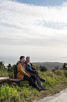 포토 JPG 주간 전신 남자 아들 50대 여행 의자 가족 휴식 한국 사람 앉기 성인 취미 야외 두명 앞모습 30대 부모 제주도 등산 한국인 자녀 아빠 등산복 즐거움 상쾌 오름 부자지간 성인남자만 국내포토 자연요소 옷 감정 아시아 뷰포인트 중년 가구 컨셉 관계 모션 동양인 장년 트래킹 남자만 성인만 파일형식