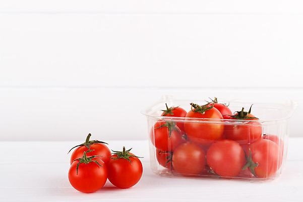 포토 JPG 해외이미지 음식 백그라운드 다이어트 토마토 채소 재료 탁자 건강 사람없음 목재 빨간색 식사 신선 아침식사 유기농 날것 내추럴 숙성 채식주의자 비건 해외202004 해외포토 나무 웰빙 컬러 가구 채식 파일형식 이미지허브