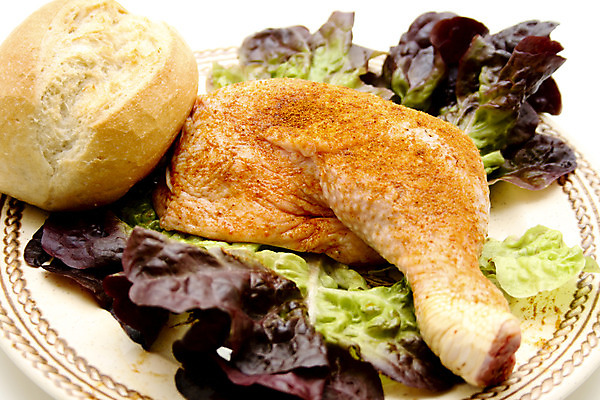 포토 JPG 해외이미지 접시 음식 잎 채소 뼈 파슬리 육류 사람없음 치킨 샐러드 먹기 허브 피부 흰배경 매움 날것 해외202004 해외포토 식물 식기 백그라운드 식재료 모션 신체부위 흰색 맛 닭고기요리 파일형식 이미지허브