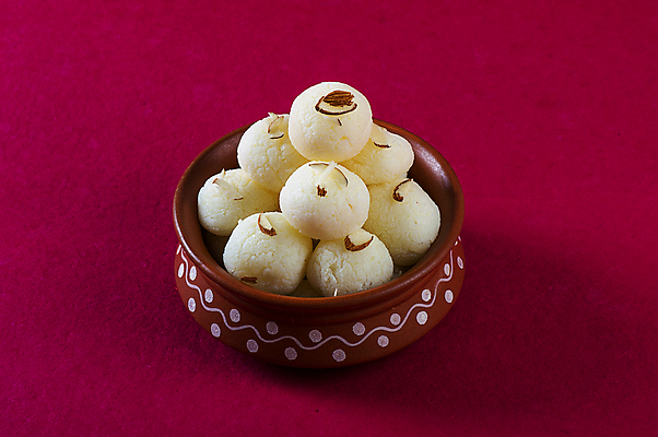 포토 JPG 해외이미지 디저트 사람없음 도자기 원형 사기그릇 인도음식 해외포토 도형 그릇 음식 동양음식 파일형식 이미지허브