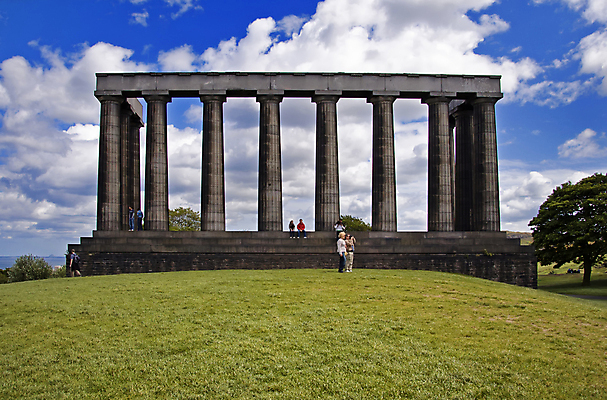 포토 JPG 해외이미지 구름 커플 공원 유럽 여행 건축양식 하늘 영국 사람 풍경 사람없음 야외 초록색 파란색 관광지 조각상 도시 역사 천연기념물 옛날 전국 스코틀랜드 해외202004 해외포토 자연요소 공공시설 건축 나라 컬러 관계 조형물 파일형식 이미지허브