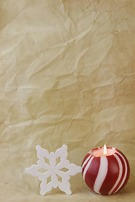 포토 JPG 해외이미지 종이 크리스마스 날씨 사람없음 장식 빨간색 우주 수확 골동품 흰색 눈송이 복고 그런지 카피스페이스 해외202004 해외포토 기념일 컬러 농업 눈_날씨 공백 파일형식 이미지허브