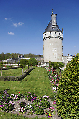 포토 JPG 해외이미지 꽃 유럽 여행 건축양식 창문 휴가 풍경 사람없음 건물 탑 정원 맑음 프랑스 센터 중세 역사 장면 옛날 해외202004 해외포토 식물 건축물 건축 나라 날씨 파일형식 이미지허브