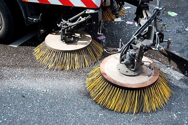 포토 JPG 해외이미지 도로 오렌지 모션 자동차 거리 사람없음 야외 노란색 환경 기계 청결 장비 운전 도시 붓 업무 바퀴 보행로 빨래 쓰레기 아스팔트 거절 빗자루 청소 묘사 먼지 짐차 공학 청소부 낭비 수집가 쓸기 진공 해외202004 해외포토 직업 교육 길 육상교통 컬러 컨셉 가사 과일 교통시설 작업 위생 청소도구 파일형식 이미지허브