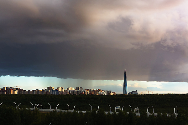 포토 JPG 해외이미지 구름 계절 자연 하늘 바람 날씨 주택 파노라마 풍경 사람없음 건물 여름 도시풍경 탑 어둠 힘 도시 센터 큼 장면 폭풍 타운 스카이라인 넘어짐 뇌우 폭풍우 수평선 해외202004 해외포토 자연요소 건축물 모션 촬영기법 비_날씨 크기 자연재해 생태계 파일형식 이미지허브