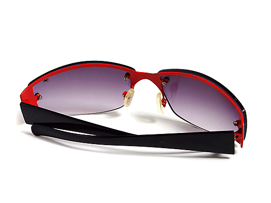 포토 JPG 해외이미지 응시 여자 안경 장신구 프레임 사람없음 빨간색 빛 선글라스 햇빛 태양 어둠 광선 흰색 뜨거움 쌍 화려 보호 플라스틱 오브젝트 시력 비전 고립 돌봄 자외선 해외202004 해외포토 자연요소 시선 잡화 컬러 컨셉 모션 재질 사람 파일형식 이미지허브