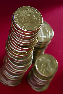 포토 JPG 해외이미지 돈 사람없음 빨간색 쌓기 달러 동전 저축 재산 황금 호주 흙더미 자금 해외202004 해외포토 컬러 모션 금융 흙 오세아니아 파일형식 더미 이미지허브