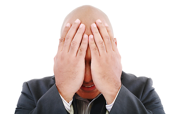 포토 JPG 해외이미지 백인 1 응시 남자 감정 얼굴 비즈니스 스트레스 피곤 그림자 한명 사람 성인 검은색 어둠 고통 슬픔 표현 비즈니스맨 좌절 고민 두통 문제 심각 우울증 혼자 해외202004 해외포토 서양인 시선 컬러 컨셉 신체부위 직장인 질병 파일형식 이미지허브