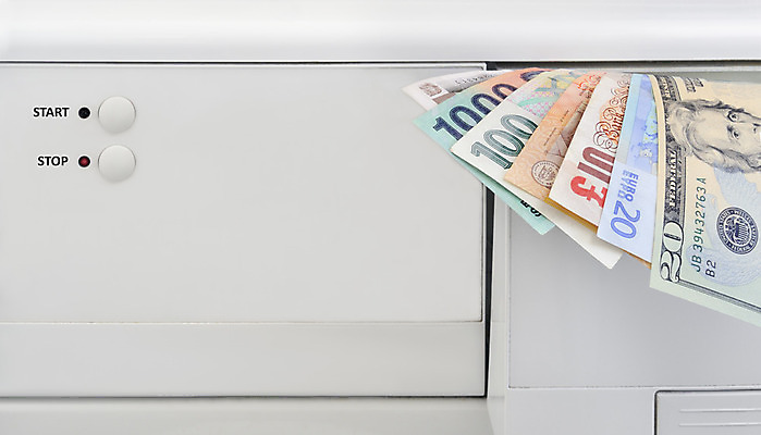 포토 JPG 해외이미지 스튜디오촬영 컨셉 지폐 돈 비즈니스 실내 사람없음 금융 달러 유로 속임수 빨래 파운드 세탁기 회계 윤리 많음 카피스페이스 해외202004 해외포토 가사 내부 경제 공백 가전제품 재산 파일형식 이미지허브