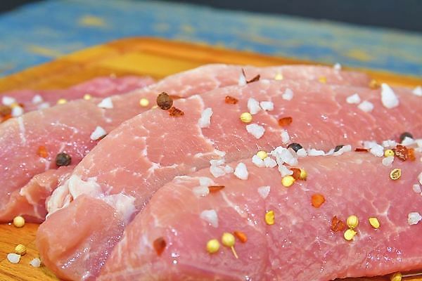 포토 JPG 해외이미지 음식 분홍색 조각 백그라운드 잎 다이어트 재료 건강 육류 돼지고기 스테이크 요리 사람없음 목재 빨간색 초록색 저녁식사 소고기 신선 그룹 바비큐 자르기 굽기 먹기 허리 향신료 오브젝트 준비 날것 후추 점심식사 단백질 등심 생식 송아지고기 식용 정육점 해외202004 해외포토 나무 식물 컬러 식재료 모션 서양음식 신체부위 상점 식사 구이 영양소 향미료 파일형식 이미지허브