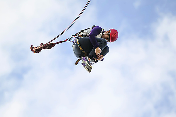 포토 JPG 해외이미지 밧줄 여행 모션 하늘 새로움 한명 풍경 물 여름 빛 강 점프 기쁨 장비 기차 수확 용기 자신감 떨어짐 헬멧 위험 속도 흥분 복고 공상 풍선 열광 소셜네트워크 필터 해외202004 해외포토 자연요소 1 그릇 계절 감정 줄 육상교통 컨셉 농업 대중교통 사람 보호장비 파일형식 이미지허브