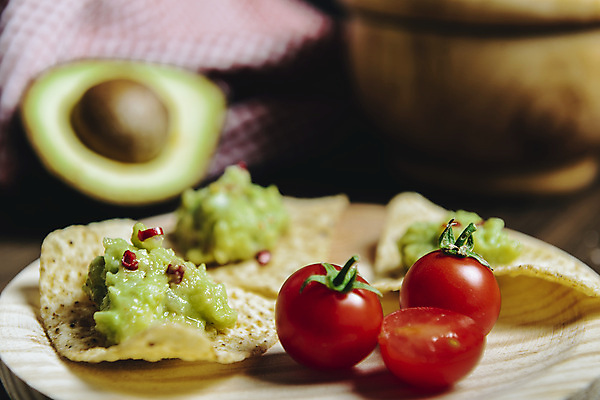 포토 JPG 해외이미지 전통 접시 음식 백그라운드 다이어트 토마토 채소 고추 탁자 양파 멕시코 건강 옥수수 요리 사람없음 목재 초록색 컬러풀 식사 시골 신선 사발 맛 유기농 매움 날것 아보카도 점심식사 과카몰리 살사댄스 채식주의자 핸드메이드 비건 해외202004 해외포토 나무 식기 웰빙 컬러 가구 컨셉 북아메리카 과일 재료 곡류 춤 사기그릇 소스_음식 채식 파일형식 이미지허브