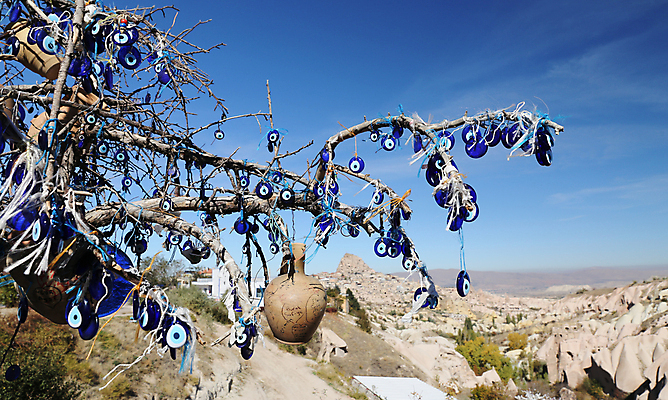 포토 JPG 해외이미지 여행 목걸이 자연 산 요정 카파도키아 풍경 사람없음 계곡 암석 바위 동굴 언덕 부식 사암 칠면조 지질학 해외202004 해외포토 교육 장신구 조류 돌_바위 생태계 파일형식 튀르키예 이미지허브