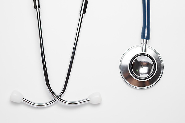 포토 JPG 해외이미지 웰빙 백그라운드 청진기 건강 병원 사람없음 치료 파란색 약 금속 장비 흰색 기구 공구 맥박 질병 해외202004 해외포토 컬러 의학 의료기기 재질 도구 파일형식 이미지허브