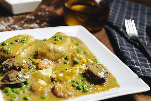 포토 JPG 해외이미지 접시 음식 백그라운드 다이어트 채소 조개 새우 건강 어류 요리 사람없음 목재 초록색 식당 식사 저녁식사 시골 신선 맛 먹기 해산물 점심식사 스페인어 핸드메이드 해외202004 해외포토 나무 식기 컬러 컨셉 재료 모션 어패류 갑각류 상점 수중동물 파일형식 이미지허브