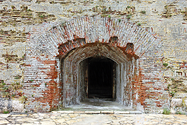 포토 JPG 해외이미지 벽 건축양식 벽돌 사람없음 건물 도시 성 대문 타운 크로아티아 옛날 해외202004 해외포토 건축물 건축 유럽 문 파일형식 이미지허브