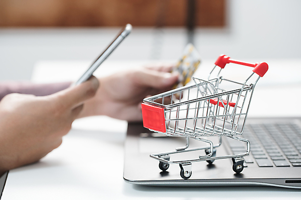 포토 JPG 해외이미지 직업 컨셉 인터넷 비즈니스 탁자 모바일 새로움 사람없음 목재 스마트폰 핸드폰 컴퓨터 터치패드 사무실 알약 펜 상점 디지털 스크린 헤드폰 공책 웹 카트 터치 흰색 키보드 업무 비즈니스맨 시장 구매 쥐 연결 무선전화기 책상 머리위 마차 격려 시스템 온라인 패드 해외202004 해외포토 나무 남자 감정 교통수단 컬러 음향기기 가구 재료 모션 문구용품 전자제품 스마트기기 쇼핑 필기구 약 작업 직장인 설치류 전화기 파일형식 이미지허브