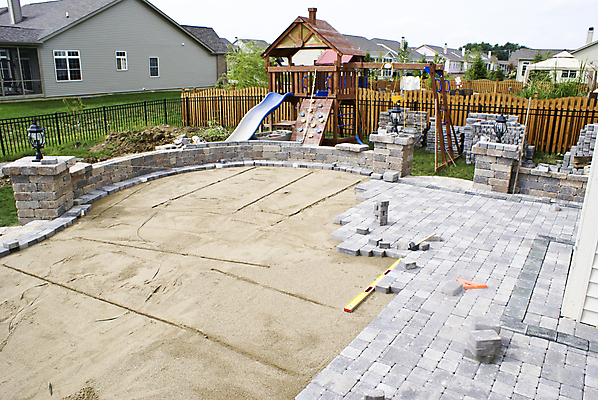 포토 JPG 해외이미지 직업 디자인 선 줄 모래 벽 벽돌 노동자 기술 풍경 사람없음 야외 눕기 블록 회색 바위 도구 업무 막대기 수리 땅 모종삽 윤곽 말뚝 계약자 골절 석공 설치 솜씨 프로젝트 해외202004 해외포토 컬러 의학 모션 돌_바위 작업 삽 계약 파일형식 이미지허브