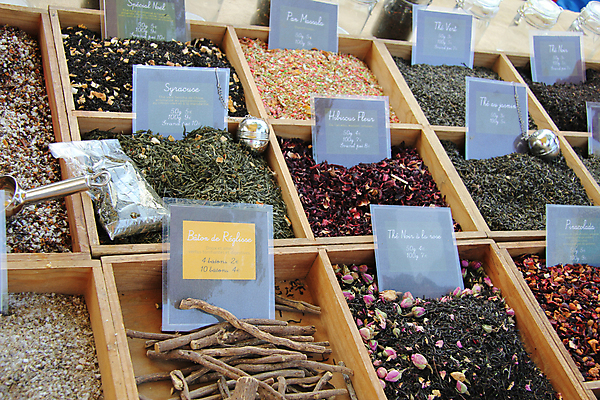 포토 JPG 해외이미지 음료 컨셉 종류 사람없음 컬러풀 라벨 세일 상점 프랑스 양념 시장 고급 차 맛 혼합 가루 수집 허브 향신료 유기농 향 모음 소매 내추럴 프랑스어 매각 바이오 프로방스 해외202004 해외포토 식물 문자 웰빙 유럽 컬러 프레임 향미료 파일형식 이미지허브