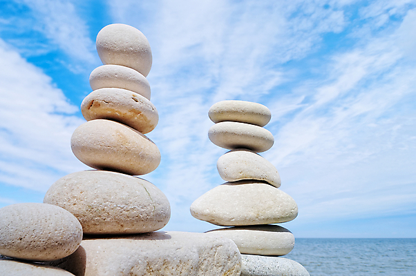 포토 JPG 해외이미지 선 바다 컨셉 자연 하늘 추상 사람없음 쌓기 조약돌 그룹 정상 작음 균형 심볼 명상 질감 흙더미 절정 평형 해외202004 해외포토 무늬 모션 수영 흙 돌_바위 크기 생태계 파일형식 더미 이미지허브