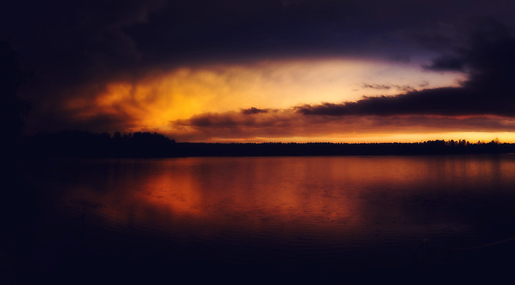 포토 JPG 해외이미지 구름 실루엣 호수 여행 백그라운드 자연 벽지 하늘 휴가 휴식 따뜻함 풍경 사람없음 야외 빨간색 물 강 컬러풀 햇빛 태양 반사 여행객 평화 일출 일몰 저녁 엽서 내추럴 바이에른 수평선 해외202004 해외포토 자연요소 컬러 컨셉 독일 촬영기법 사람 노을 야간 편지 생태계 파일형식 이미지허브