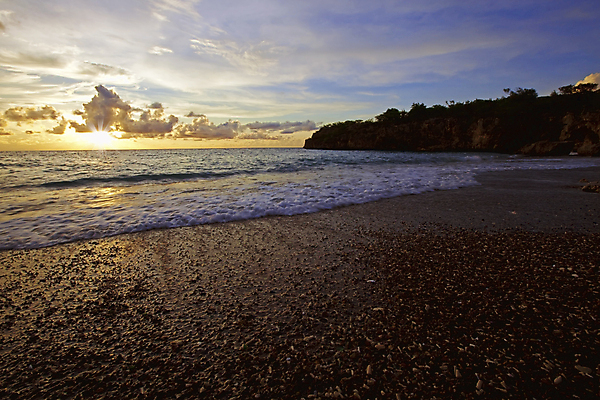 포토 JPG 해외이미지 선 모래 파도 바다 하늘 열대 풍경 사람없음 물 파란색 침묵 일몰 새벽 흐름 만 야간 저녁 부드러움 터키석 파라다이스 해외202004 해외포토 자연요소 컬러 컨셉 노을 소리 감각 보석 파일형식 이미지허브