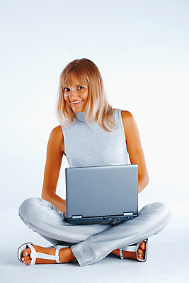 포토 JPG 해외이미지 백인 직업 1 학생 외관 응시 여자 교육 행복 무기 포즈 비즈니스 모바일 바닥 한명 미소 사람 앉기 성인 노트북 스터디 컴퓨터 공책 신선 업무 무선전화기 긍정 교차 거짓말 혼자 해외202004 해외포토 서양인 시선 감정 컨셉 모션 문구용품 표정 전자제품 학습 작업 전화기 파일형식 이미지허브