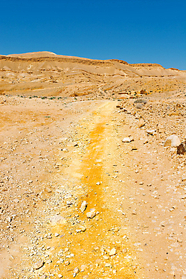 포토 JPG 해외이미지 도로 모래 여행 자연 하늘 산 건조 풍경 사람없음 야외 여름 파란색 햇빛 골짜기 사막 바위 시골 뜨거움 황무지 중앙 위험 그늘 땅 지중해 언덕 화산 먼지 신성 지역 분화구 가뭄 동쪽 땅바닥 생태학 이스라엘 팔레스타인 해외202004 해외포토 계절 교육 길 바다 컬러 컨셉 중동 교통시설 날씨 바닥 태양 돌_바위 방향 생태계 서아시아 파일형식 이미지허브