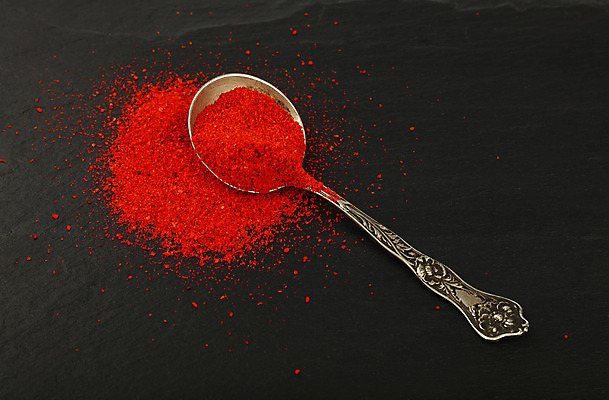 포토 JPG 해외이미지 1 백그라운드 재료 부분 고추 파프리카 건강 사람없음 빨간색 우주 금속 숟가락 검은색 칠판 수확 골동품 뜨거움 양념 조미료 닫기 달콤 맛 가루 가득함 향신료 유기농 각도 치수 후추 내추럴 땅바닥 석판 옛날 해외202004 해외포토 웰빙 컬러 컨셉 농업 채소 모션 재질 바닥 수저 향미료 파일형식 이미지허브